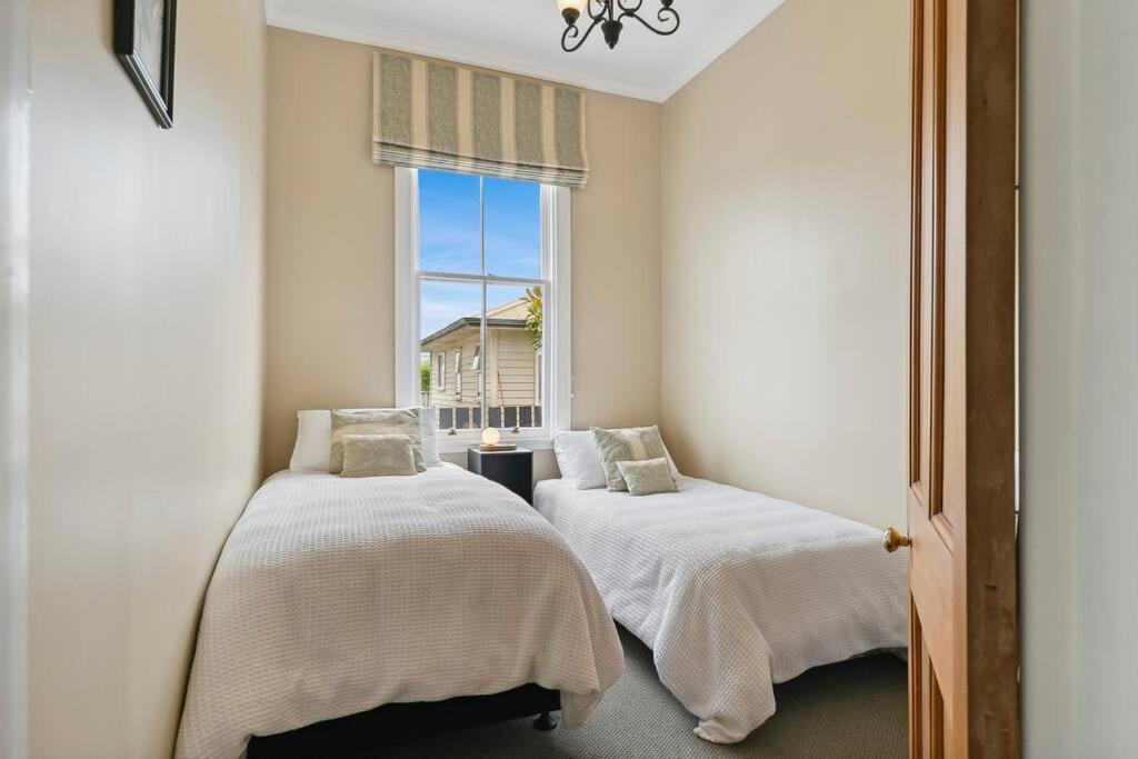 Historic Charm In Greytown - Cosy Kowhai Cottage Exterior photo