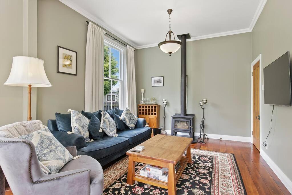 Historic Charm In Greytown - Cosy Kowhai Cottage Exterior photo